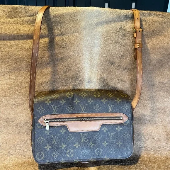 Louis Vuitton Saint Germain Monogram Canvas Crossbody Bag - Picture 1 of 8